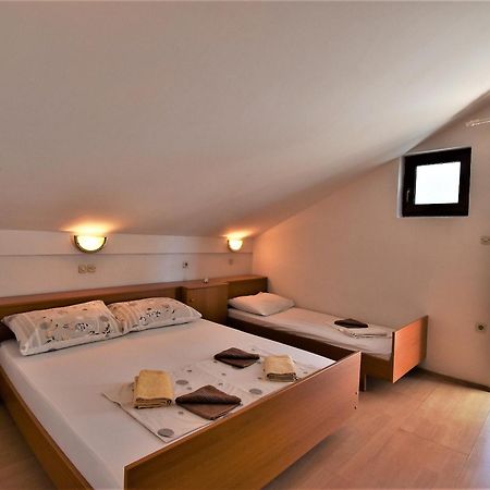 Apartament Banjol エクステリア 写真