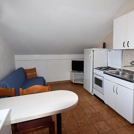 Apartament Banjol エクステリア 写真