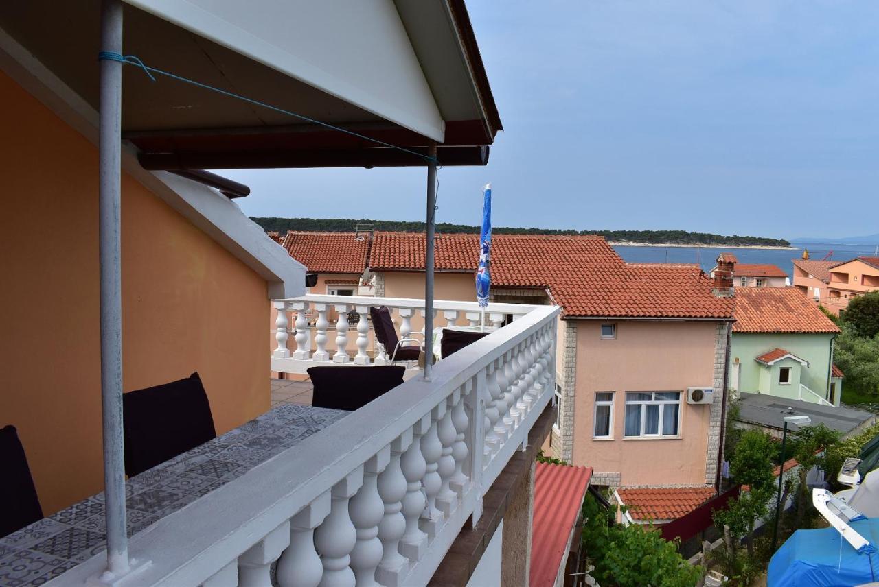 Apartament Banjol エクステリア 写真