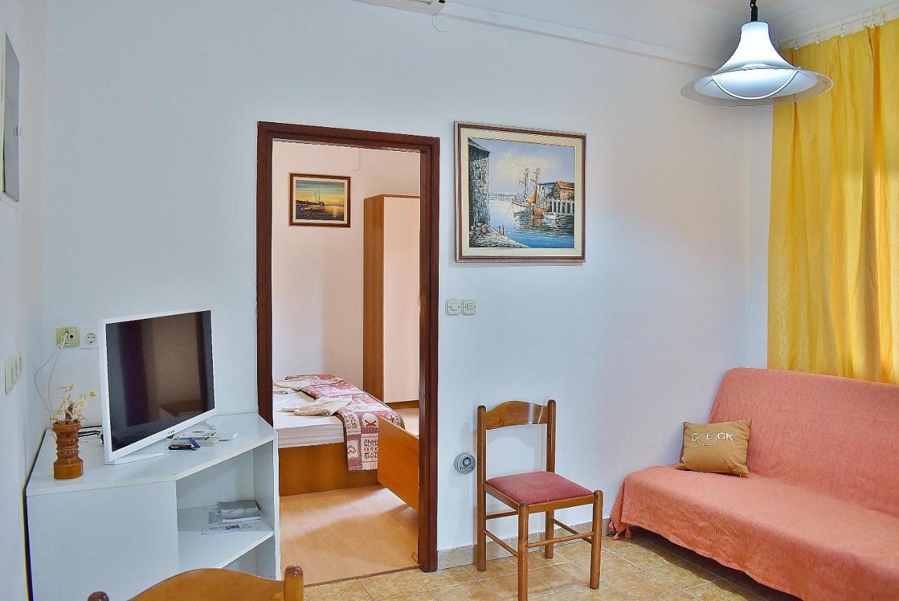 Apartament Banjol エクステリア 写真