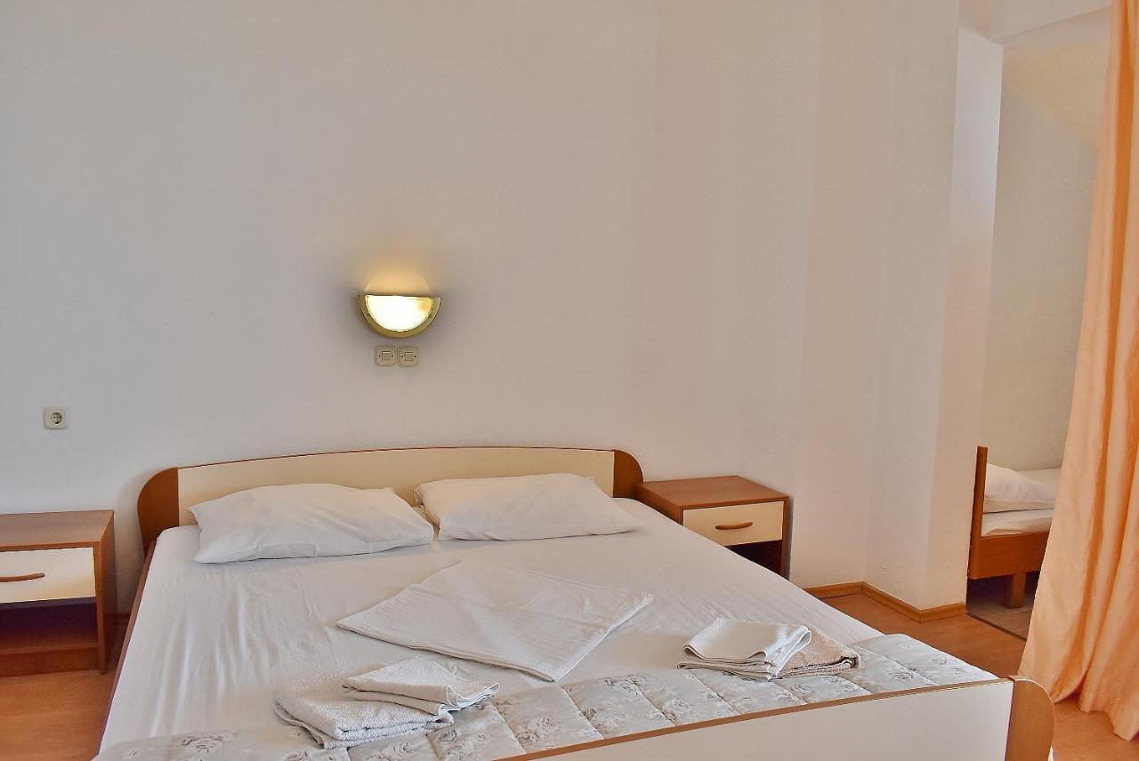 Apartament Banjol エクステリア 写真