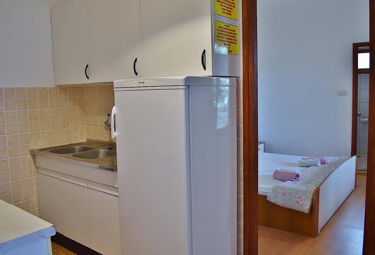 Apartament Banjol エクステリア 写真