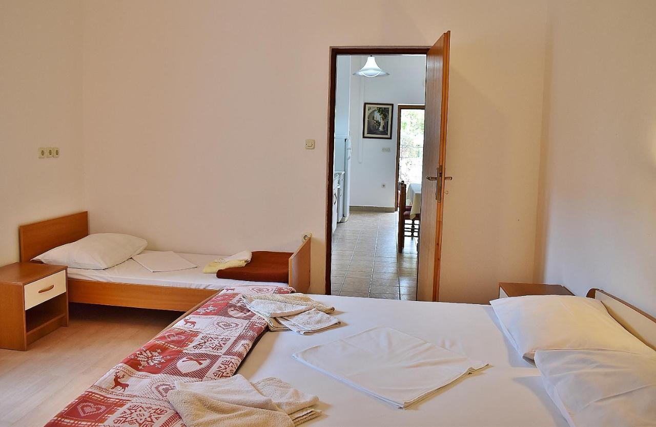 Apartament Banjol エクステリア 写真